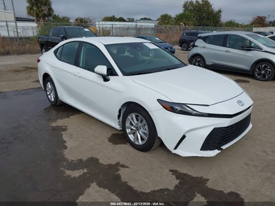 TOYOTA CAMRY 2026