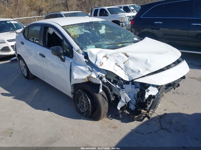 NISSAN VERSA 2025