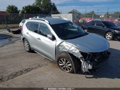NISSAN ROGUE 2017