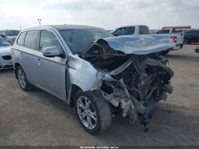 MITSUBISHI OUTLANDER 2014