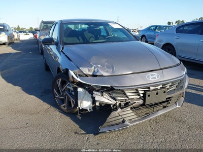 HYUNDAI ELANTRA HYBRID 2025