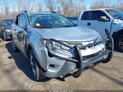TOYOTA RAV4 2015