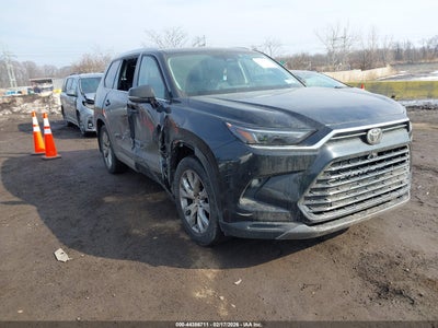 TOYOTA GRAND HIGHLANDER 2024