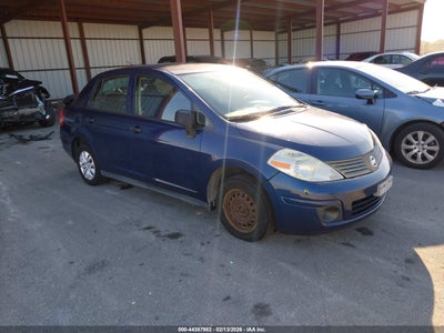 NISSAN VERSA 2011