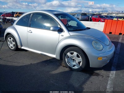 VOLKSWAGEN NEW BEETLE 2001