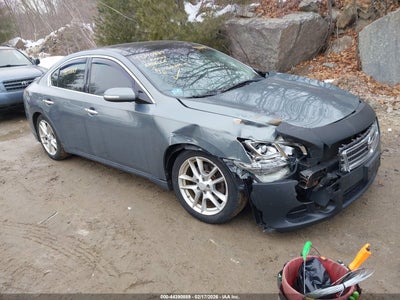 NISSAN MAXIMA 2011