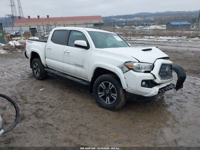 TOYOTA TACOMA 2019