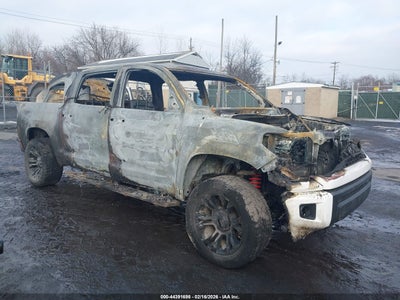 TOYOTA TUNDRA 2017