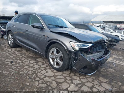 AUDI E-TRON 2019