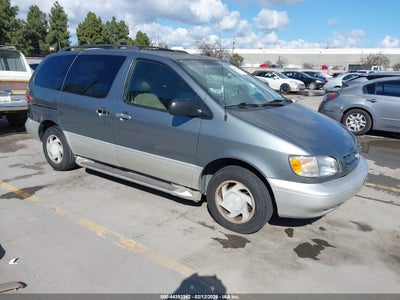 TOYOTA SIENNA 2000