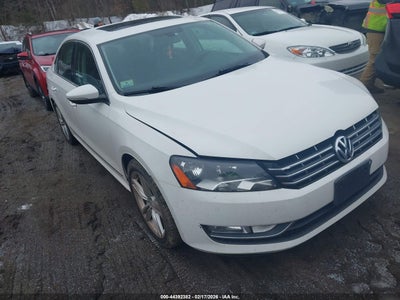 VOLKSWAGEN PASSAT 2012