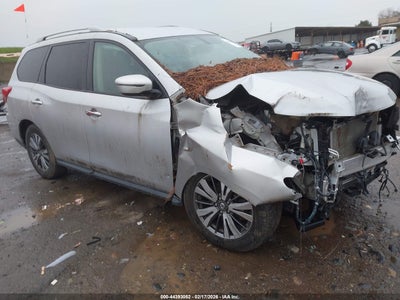 NISSAN PATHFINDER 2019