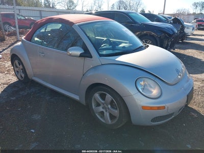 VOLKSWAGEN NEW BEETLE 2009
