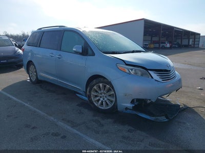 TOYOTA SIENNA 2015