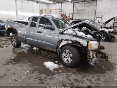 DODGE DAKOTA 2005
