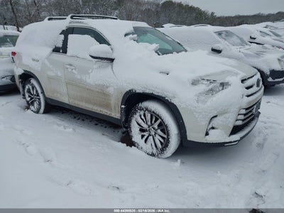 TOYOTA HIGHLANDER 2019