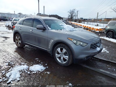 INFINITI FX35 2010