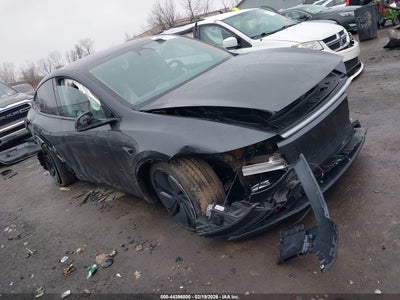 TESLA MODEL Y 2026