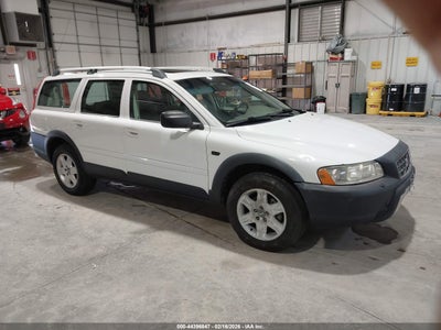 VOLVO XC70 2005