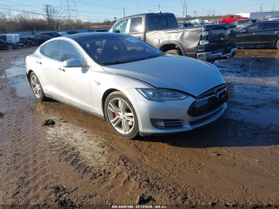 TESLA MODEL S 2015