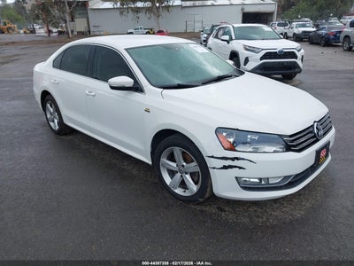 VOLKSWAGEN PASSAT 2015