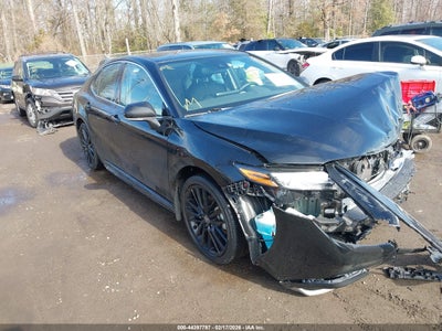 TOYOTA CAMRY 2023