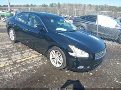 NISSAN MAXIMA 2010