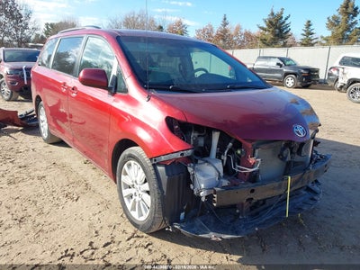 TOYOTA SIENNA 2012