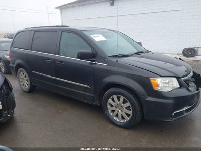 CHRYSLER TOWN & COUNTRY 2014