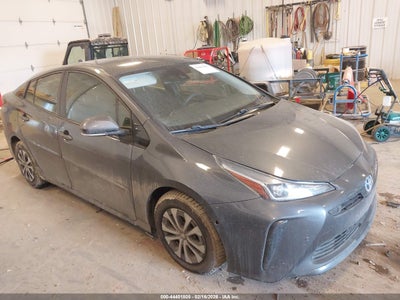 TOYOTA PRIUS 2019