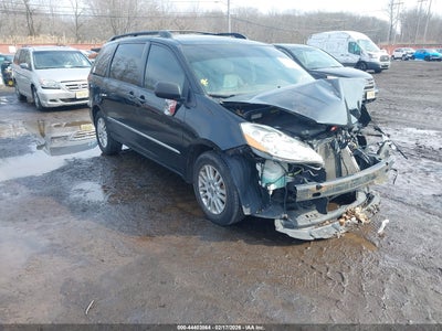 TOYOTA SIENNA 2008