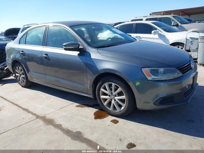 VOLKSWAGEN JETTA 2012