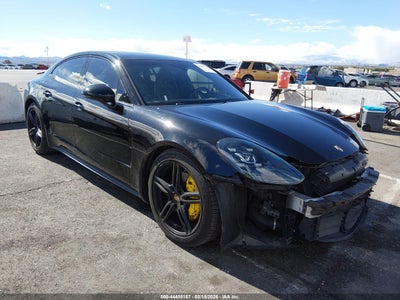 PORSCHE PANAMERA 2018