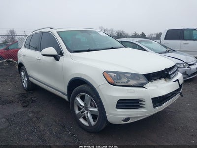 VOLKSWAGEN TOUAREG 2011