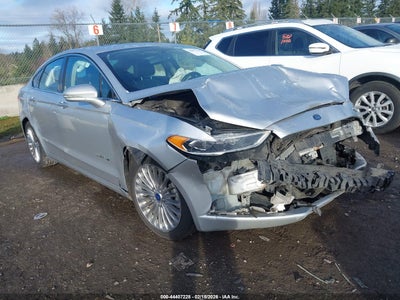 FORD FUSION HYBRID 2017