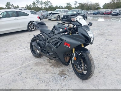 SUZUKI GSX-R750 2016