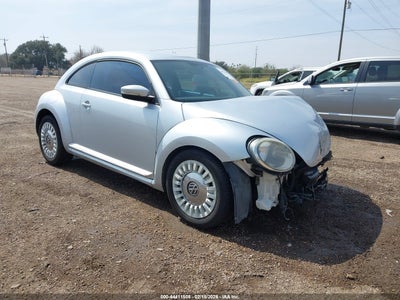 VOLKSWAGEN BEETLE 2014