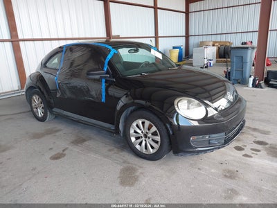 VOLKSWAGEN BEETLE 2013