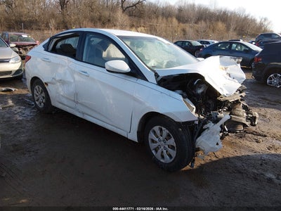 HYUNDAI ACCENT 2015