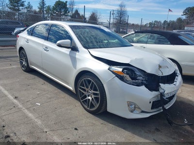 TOYOTA AVALON 2015