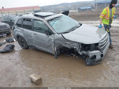 SUBARU FORESTER 2025