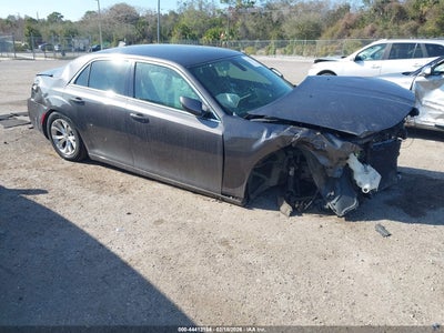 CHRYSLER 300 2015