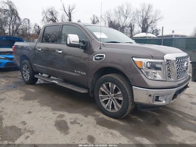 NISSAN TITAN 2017