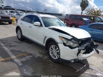 INFINITI QX70 2014