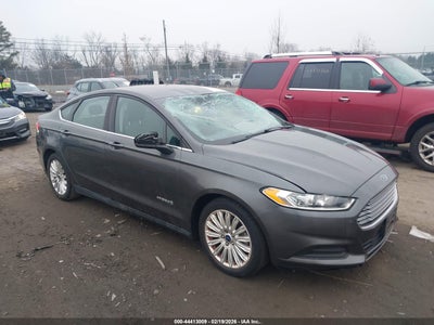 FORD FUSION HYBRID 2015