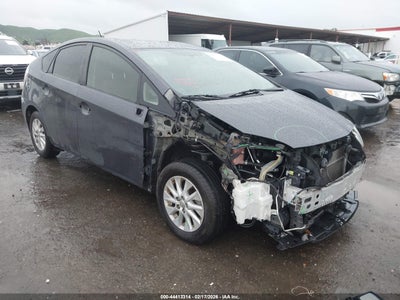 TOYOTA PRIUS PLUG-IN 2015