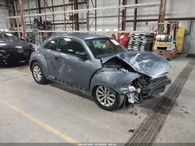VOLKSWAGEN BEETLE 2014
