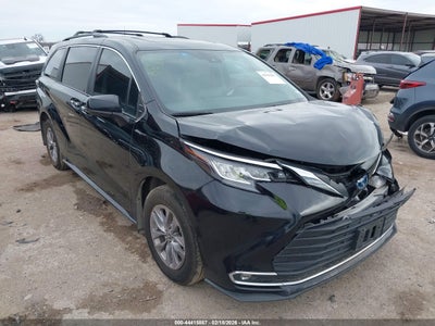 TOYOTA SIENNA 2023