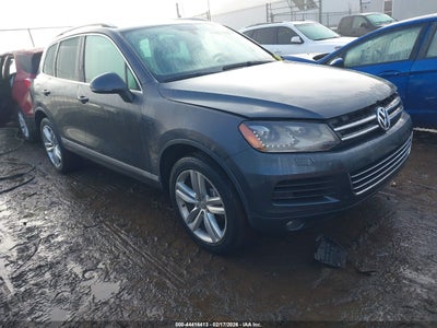 VOLKSWAGEN TOUAREG 2012