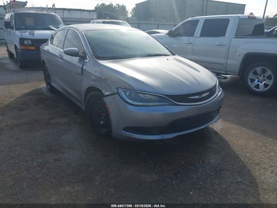 CHRYSLER 200 2016